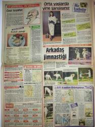 RENK GAZETESİ DOĞUM GÜNÜ GAZETESİ-4 Haziran 1985-Nezih Uzel-Talat Bulut-Şükran Güngör-Burçin Orhon-Pembe Mutlu-Melike Zobu-Fevzi Tuna-Recep Bilginer-Lütfü Ö. Akad-Nezihe Araz-Engin Evin-Ahmet Yücebaş-Nermin Alpaslan-Sultan Süleyman-Kanuni Sultan Süleyman-Sultan Bey-Nergis Kumbasar-Jerry Lewis-Hakkı Bulut-Reha Yurdakul-Müjdat Gezen-Tuncer Tekinsoy-Engin Evin-Stan Drake-Dik Browne-Haslet Soyöz-Frank Ridgeway-Ralph Smith-Morris-Goscinny-İslam uygarlığının önde gelen merkezi Buhara-Özbekler efsaneleriyle tanınıyor-Sovyetler’in tek ilahiyat okulu Buhara’da-Yüzyıllar boyu İslamiyet-İslam’dan önce put pazarı vardı-Kalabalık pisliği de Buhara’ya getirdi-Moğollar Buhara’da tek camii bırakmadı-Buhara emiri para bastıramazdı-Müslümanlar eski camileri ezanla şereflendirdi-Ramazan özel renk-İslam şaheserleri-O günlerden bu günlere… Bekri’nin içkisi-Saçlarınız ilgi bekliyor-Biz kadınlar-Fırın makarnası-Ramazan ansiklopedisi-Elleriniz dile geldi-İkinci meslek-Kadın dünyası-Göğüslerinizin formu-Yunus