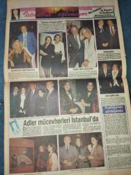 YENİ SAKLAMBAÇ GAZETESİ DOĞUM GÜNÜ GAZETESI-9 Kasım 1993-Michael Jackson-Sibel Tüzün-İbrahim Tatlıses-tetikçi Kemal-Ömer Şerif-Ali Bektaş-gülay Pınarbaşı-cansel Özengin-Şebnem tam-Şebnem bekarlığa veda ediyor-gülgün Feyman-Meriç köyatası-Alper Önal-Hakan Çeker-Yasemin Evcim-Yasemin hamile-rahim boynu kanseri üzerine-Ergun köknar bizim mutfak-sarışınlar tehlikede-zayıflamak isteyenler mantar yiyebilir-Emel Müftüoğlu-Cenk Koray-Fazıl durukan-nermin ve Nevin Atalay kardeşler-Esra düzdağ-Nil Sakman-Jean Paul Gaultier-dolce and gabbana-ölümden kaçış-sadık mantık-Nurseli İdiz kürtaj masasında-Racia colmenares-Münir School-Adile Naşit-Tarık Akan-Kemal Sunal-Semra Özdamar-Sadri Alışık-Reşit Gürzap-behiye Aksoy-Murat Soydan-Bulut Aras-Çiya damaz-Defne Samyeli-Seyyal Taner-Duygu Asena-Hasan pulur-Müveddet anter-Ahmet Turan-Hüseyin Aksu-Ahmet Vardar-Aşk mevsimi hiç bitmeyecek-ornella pacelli-Alberto di stefano-al pacino’nun yolu-Yaralı Yüz-dünyanın en pahalı fotoğrafı alfred stieglitz-georgia