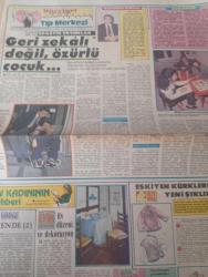 Kelebek gazetesi DOĞUM GÜNÜ GAZETESİ  - 13 kasım 1985- Ayla Eryüksel-Ahmet Özkan-Kalipso Kralı-Metin Esen-Gülsen Tuncer-Gülsen Tunalı-Cavit Turanlı-Eco Aksoy-Perihan Savaş-Suna Pekyürek-Suna Selen-Ayşen Gruda-Mehmet Ali Erbil-Beyhan Akbaş-Bülent Kayabaş-Nurhan Nur-Ekrem Bora-Gökben-Nil Ünal-Birgün Kutlu-İrfan Atasoy-Sami Gürel-Cemal Dündar-Hıfzı Özcan-Ayşer Beşiroğlu-Aliye Beşen-Brahms-Clara Schumann-Metin Soysal-Fikret Kol-Bülent Oran Bu da kış mayosu-250 milyonluk keman-Kalipso Kralı’nın İtalyan melekleri-Ağaçlar da şaşırdı-Geri zekalı değil özürlü çocuk-Ev kadınının rehberi-Ev düzeni ve dekorasyon-Eskiyen kürklere yeni şıklık-Buruştukça değeri artıyor-Üründe de, düğünde de bereket-Brahms / Seven Kadın-Rüyalar İçinde-Vazgeçemem-Pansiyon Gökkuşağı-Alpago Cehennem Yolu
