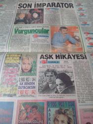 Kelebek gazetesi DOĞUM GÜNÜ GAZETESİ  - 1 kasım 1993- Sinan Özen - Orhan Alkaya - Lokman Tekin - Barış Manço - Ferdi Özbeğen - Hüseyin Cevahir - Gülşen Bubikoğlu - Orhan Kemal - Ali Uyanık - Canan Kumbasar - Halit Kıvanç - Aida Pekkan - Ekrem Bora - Hadi Çaman - Fatoş Yara - Güner Ünlü - Orhan Doğan - Sami D. Değer - Haydar Üstünol - Mary Decker - Nisa Serezli - Füsun Önal - Gökben - Nuri Ünal - Erkan Bora - Suheyl Eğriboz - Leyla Somer - Mesut Ürmeli - Cevdet Balıkçı - Yaşar Şener - Emrah Gökdemir - Figen Çölgeçen - Erhan Şimşiki - Ersin Burak - Yener Çakmak - Ümit Ülker - Adile Naşit - Münir Özkul - Cüneyt Gökçer - Cüneyt Türel - Eşref Kolçak - Şemsi İnkaya - Göksel Kortay - Kerem Yılmazer - Oktan Kısım - Hülya Koçyiğit - Hüseyin Cevahir - Sinema - Şiir ve Şairler - Sinan’dan 7 Şarkı - Türk Futbolu - Show TV’nin Yeni Yıldızı - Lice’de Neler Oldu - Kaynananın Kısmeti - Göz Çevrenizdeki Kırışıklıklarla Doğal Çözüm - Son İmparator - Vurguncular - Aşk Hikayesi - Unutulmaz Bir Sinema Şöle