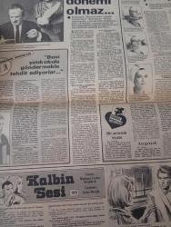 Kelebek gazetesi DOĞUM GÜNÜ GAZETESİ  - 8 ekim 1983- Lokman Tekin-Sinan-Demet Sağıroğlu-Ajda Pekkan-Ekrem Bora-Hadi Çaman-Fatoş Kara-Güler Ulus-Ahmet Ulaş-Hülya Tuğcu-Süheyl Eğriboz-Leyla Somer-Mesut Sürmeli-Cevdet Balıkçı-Yaşar Şener-Emrah Gökdemir-Figen Gölgeçen-Erhan Şimşiki-Adile Naşit-Münir Özkul-Sadıka Sabahat-Suat Güzel-Kerem Yılmazer-Batrice Caroline-Prens Andrew-Koo Stark-Joan Collins-Peter Holm-Emanuelle Seigner-Roman Polanski-Lisa Gastoni-Sergio Citti-Ugo Tognazzi-Katia Ricciarelli-Ruggero Raimondi-Giancarlo Giannini-Fanny Ardant-Gerard Depardieu-Claudia Mori-Adriano Celentano-Enrico Maria Salerno-Erkan Yolaç-Emel Sayın-Serpil Çakmaklı-Samim Değer-Haydar Üstünol-Yener Çakmak-Ümit Ülker-Ersin Burak-Cüneyt Gökçer-Ekinay Şenkay-Gürol Korutürk  Lice’de neler oldu-Güneydoğu ve Cindoruk-Somalı’dan çekiliyor muyuz-Show TV’nin yeni yıldızı-Türk futbolu-Kaynananın kısmeti-Biten yazın en ateşli aşkları-Televizyonda artık Türk Sineması da var-Bir Günah Gibi-Perili Köşk-Yaşlı Gözler
