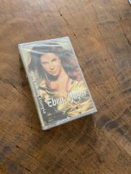 EBRU YAŞAR - AŞKIMIZ BURAYA KADAR - KASET (JELATİNİNDE)