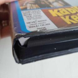 Vhs Video Kaset Kadifeden kesesi Kadir inanır Münir Özkul Feri Cansel. Alman baskı.