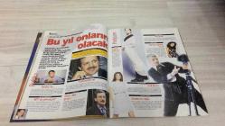 AKTÜEL  HAFTALIK HABER DERGİSİ - SAYI: 339 - 7 OCAK - 1998 -   CEYLAN VE ULUSOY AİLELERİNİ BİRLEŞTİREN 100 TRİLYONLUK DÜĞÜNÜN PERDE ARKASI – PRENSES DIANA’NIN KAZADAN ÖNCEKİ SON RÖPORTAJI VE “YILIN KADINI” DOSYASI – YÜZYILIN SOYGUNU: FLO MICOLOR FİRMASINA SAS KOMANDOSU BENZETMESİ – BAKANA SEKS TUZAĞI İDDİASI VE “AMISTAD” FİLMİ ÜZERİNDEN SİYASİ ŞANTAJ TARTIŞMASI – ORDU POLİTİKACI BULAMIYOR: WALL STREET JOURNAL’DAN ELEŞTİRİ – BRIGITTE BARDOT’UN TAHTINA OTURAN FRANSIZ YILDIZ: LAETITIA CASTA – STEVEN SPIELBERG’İN “AMISTAD” FİLMİNE YÖNELİK KOPYA TARTIŞMASI – 1997’NİN POLİTİKA, EKONOMİ VE SANATTA ÖNE ÇIKANLARI: “BU YIL ONLARIN OLACAK” DOSYASI – 43 YAŞINDA BAŞBAKAN OLANLAR VE SİYASİ YAŞ TARTIŞMASI – “ENTELEKTÜEL CASPER” DOSYASIYLA CAMBRIDGE’DE HAYALETLER – GLENN CLOSE’UN “FATAL ATTRACTION” VE “THE BIG CHILL” ROLLERİNE DAİR MİNİ SÖYLEŞİ – SHLOMO HELBRANS’IN SAKALSIZ SABIKA FOTOĞRAFI VE DİN-DEVLET-TEKNOLOJİ GERİLİMİ -  MERVE İLDENİZ – MAHIR KAYNAK – AHMET TAN – CAN DÜNDAR –   130 SAYFA