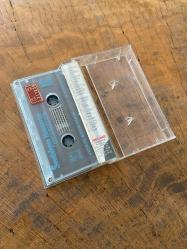 MAHSUN KIRMIZIGÜL - SEVDALIYIM HEMŞERİM - KASET