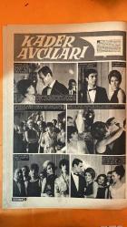 FOTOROMAN HAFTALIK MECMUA DERGİSİ - SAYI: 133 29 KASIM 1966 - SEMİRAMİS PEKKAN - AYSEL TANIK - NEVİN NURAY - ATAK TANER - ENGİN KOŞAR - PERİHAN TÜTÜNCÜ - İLHAN ENGİN - MAHMUT DEMİR - NACİ - ALİ - SELMA - MACİDE - NECLA - ROY BENNET - LENA - MARK - PELLA - MALİS PREVOM - SUZAN KURTERY - ERİC VİKTOR BURDON - BARRY JENKİNS - DANNY MCCULLOCH - JOHNNY WEİDER - TOM PARKER - GEORGE MARTİN - RİNGO STARR - JOHN LENNON - PAUL MCCARTNEY - JANE ASHER - GEORGE HARRISON - HAYLEY MİLLS - SEZEN CUMHUR ONAL - TONY CUCCHIARA - İLAHLAR AFFETMEZ ROMANI YAZAN: SUZAN SÖZEN - HER AŞKIMDA ÖLÜRÜM FOTOROMANI - PASİFİKTEKİ AMERİKAN DONANMASI FOTOROMANI - BİR YAZ GÜNÜ OLMUŞTU FOTOROMANI - ANIMALS'DAN SONRA FOTOROMANI  AEG REKLAMI - KADER AVCILARI FOTOROMANI - AEG REKLAMI - PE-RE-JA REKLAMI -  32 SAYFA