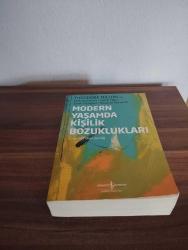 MODERN YAŞAMDA KİŞİLİK BOZUKLUKLARI  - Birinci Baskı + ORJİNAL KİTAP AYRACI İLE
