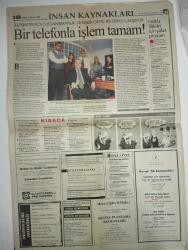 HÜRRİYET GAZETESİ DOĞUM GÜNÜ GAZETESİ-3 Kasım 1996-Ayten Alpman-Yasemin Kutsi-Aliye-Tuğba-Bülent Çetin-Kelly-Cevat-Türkan Şoray-Asu Maralman-Recep Kaymak-Selda Tosun-Robert Ludlum-Azize Bergin-Nilüfer-Bo Derek-Yıldız Cıbıroğlu-Metin Serezli-Ahmet Uğurlu-İlhan Daner-Melih-Cemil Atay-Ahmet Çalışkan-Nevzat Akçığez-Mehlika Kenter-Gülşen Bubikoğlu-Kenan Pars  Ayten Alpman’ın garip reçetesi-Kimisi için Japon işi Yasemin Kutsi için Çin işi-Elma yiyor Müzik yapıyor Ve 15 saat uyuyor-Eyvah hafta sonu geliyor-Tartışmadan sonra hediye vermek yararlı bir yoldur-Kızlar için şık pantolon kıyafetler-İşlemeli ufak çantalar-Ergenlik sivilcesi-Asker yolu beklerken-Kardeş çocukları-Çekingen aşık-Seni Seviyorum-Müzikten para kazanamayan Asu Maralman hamburger satacak-Ölüm Busesi-Sinemada da J.R. kötü adam olmaya devam ediyor-Her yere asılabilen dekoratif raflar-Muz özellikle demir yönünden zengindir-Köstek 2-Soğanlı et-Nilüfer Pino’ya hasret kalacak-Hollywood’da herkes onlardan söz ediyor-Bo Derek kız kar