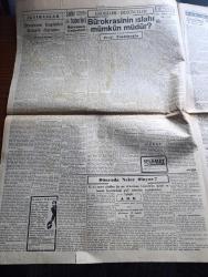 Cumhuriyet Gazetesi - 5 Eylül 1947 - intikal sarsıntıları yazan Nadir Nadi Başmakale - Cumhuriyet Halk Partisi grubu dün üç defa toplandı - Recep Peker kabinesi toplantı halinde fotoğraf - balkanlarda Türklerin bugünkü durumları - Dışişleri Bakanı Hasan Saka Dün mecliste uzun izahat verdi fotoğraf - Demokrat partiye katılan yeni milletvekili Ahmet Çınar - Mareşal Fevzi Çakmak Ege'nin köy ve kasabalarını geziyor fotoğraf - atomla kanser tedavisi - Türk Yunan gümrük birliğine doğru - Yabancı Kadın Yazan Ahmet Hidayet Reel yazı dizisi - Hava Davası yazan Burhan Felek Köşe Yazısı - 9. Hafta At Yarışlarına ait tahminler yazan Reşat Kuran - Hamiyet Yüceses Mefharet Yıldırım ve Mustafa Çağlar bebek belediye bahçesinde - Autocar kamyonları gelmiştir - Aga Radyo - Bugünkü radyo programı - Marvin Saati - Londra büyükelçimiz Cevat Açıkalın Vali Lütfi Kırdar ile birlikte Yeşilköy havaalanı fotoğraf - Atina Ticaret Odası Başkanı Bakkalbaşı İstanbul gazetecileri arasında fotoğraf