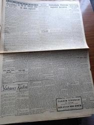 Cumhuriyet Gazetesi - 5 Eylül 1947 - intikal sarsıntıları yazan Nadir Nadi Başmakale - Cumhuriyet Halk Partisi grubu dün üç defa toplandı - Recep Peker kabinesi toplantı halinde fotoğraf - balkanlarda Türklerin bugünkü durumları - Dışişleri Bakanı Hasan Saka Dün mecliste uzun izahat verdi fotoğraf - Demokrat partiye katılan yeni milletvekili Ahmet Çınar - Mareşal Fevzi Çakmak Ege'nin köy ve kasabalarını geziyor fotoğraf - atomla kanser tedavisi - Türk Yunan gümrük birliğine doğru - Yabancı Kadın Yazan Ahmet Hidayet Reel yazı dizisi - Hava Davası yazan Burhan Felek Köşe Yazısı - 9. Hafta At Yarışlarına ait tahminler yazan Reşat Kuran - Hamiyet Yüceses Mefharet Yıldırım ve Mustafa Çağlar bebek belediye bahçesinde - Autocar kamyonları gelmiştir - Aga Radyo - Bugünkü radyo programı - Marvin Saati - Londra büyükelçimiz Cevat Açıkalın Vali Lütfi Kırdar ile birlikte Yeşilköy havaalanı fotoğraf - Atina Ticaret Odası Başkanı Bakkalbaşı İstanbul gazetecileri arasında fotoğraf