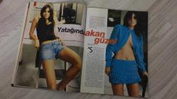 AKTÜEL HAFTALIK HABER DERGİSİ - SAYI:582 - 12-18 EYLÜL 2002- BARAJI SADECE AKP AŞIYOR – ALDATILDI AMA COOL: CANSU DERE – ECSTASY’NİN CANİ KARDEŞİ – AVŞA’NIN KAHRAMANLARI – ATLANTALI ÇERKEZLER – 21. YÜZYIL ERKEĞİ: METROSEKSÜEL – ERSUN YANAL’IN YÜKSELİŞİ – İPEK DEĞER’İN EKRAN DÖNÜŞÜ – YA HEADLAND: UYUŞTURUCU ŞİDDETİ – CANSU DERE’DEN AÇIKLAMALAR – KALP ENSTİTÜSÜNDE KRİZ – KAN BANKASIZ KALP CERRAHİSİ OLMAZ – PROF. RÜSTEM OLGA’NIN UYARILARI – KAPATILAN ENSTİTÜLER – ZİNCİRLEME GÖREVLENDİRMELER – YERLİ DİZİLERDE YENİ SEZON – ZORDAKİ ALLIANOI – JAY JAY JOHANSSON’UN YENİ İMAJI – MİA MENSA VE KETHADA – SİNEMADA “XXX” – ZEYNEP TOKUŞ’UN AMERİKA YOLCULUĞU -  CANSU DERE – ERSUN YANAL – İPEK DEĞER – HAKAN KARACA – AYDIN ERKAN – ALİ CUREY – PROF. RÜSTEM OLGA – PROF. MEHMET OF – PROF. ÖZEN GÜVEN – SELİM OKTAR – LEVENT KIRCA – MEHMET BARTAS – CAN GURZAP – TAMER YILMAZ – ZEYNEP TOKUŞ – JAY JAY JOHANSSON – OKAN BAYÜLGEN – VIVET KANETT – SALİH MEMECAN – CAN DÜNDAR – MAHİR KAYNAK – TURAN ALKAN -  98 SAYFA