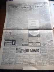 Cumhuriyet Gazetesi - 31 Ocak 1954 - dinle ve düşün yazan Nadir Nadi Başmakale - cumhurbaşkanımız Celal Bayar Dün washington'dan ayrıldı fotoğraf - cumhurbaşkanı Celal Bayar beyaz sarayda Radyo ile Amerika halkına hitap ederken fotoğraf - Dörtler yarın gizli bir içtima yapacaklar - Suriye'de buhran yayılıyor - Vali Dün kasaplara ültimatom verdi - Kıbrıs başpapazı Makarios faaliyette - İnce Mehmet yazan Yaşar Kemal Yazı Dizisi - gençlikte siyaset yazan Hasan Ali Yücel - Neyzen Tevfik'in ölüm yıldönümü - kansere karşı yeni bir ilaç - Beşiktaş bugün adaletle karşılaşıyor - bu yılın en heyecanlı ve Çetin basketbol maçı Darüşşafaka Beyoğlusporu yendi - Radife Erten Gönül Yazar Neriman Altınay Galatasaray Turkuaz Gazinosunda - yeni bir elektronik canavar tercümeler yapan makine - Eflatun Bey ve Rakım Efendi yazan Ahmet Mithat Efendi - Lion mağazası - Nevin Aypar Puro Tuvalet Sabunu Kullanıyor - Denizcilik Bankası Sarıyer Kasımpaşa ajansları Yarın açılıyor - Lloyd Kamyonetleri - NATO