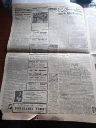 Cumhuriyet Gazetesi - 2 Şubat 1955 - Ayak ve yorgan yazan Nadir Nadi Başmakale - Adnan Menderes Yarın italya'dan ayrılıyor - Kızıl Çin Birleşmiş Milletler'e çağrıldı - Ankara mısır'ı tenkit ediyor - Adnan Menderes Dün Papa ile görüştü - Amerika'dan daha fazla buğday almak istedik - Adnan Menderes ve Fuat Köprülü Papa ile görüştükten sonra vatikan'dan ayrılırken fotoğraf - hastalarımız bugün Damlataş mağarasında küre başlıyor - bilyoner bankacı Serge Rubinstein'ı kim öldürdü - 1957 dünya güreş şampiyonasına talip olduk - Mim Kemal'in cenazesi muhteşem bir törenle kaldırıldı fotoğraf - Teneke yazan Yaşar Kemal Yazı Dizisi - İstiklal harbi günlerinde Isparta'da Mim Kemal yazan Kemal Turan - Düztaban yazan Burhan Felek - yeni futbol federasyon reisi Hasan Polat'ın beyanatı - Fenerbahçe'nin Adalet maçına hazırlığı - Football Association kupasını kim kazanacak - Beşiktaş Beykoz maçı yarın yapılıyor - meçhul korsan filmi Kadıköy hale sinemasında - Tarihe Geçmiş Büyük Aşklar