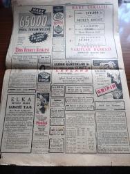 Cumhuriyet Gazetesi - 2 Şubat 1955 - Ayak ve yorgan yazan Nadir Nadi Başmakale - Adnan Menderes Yarın italya'dan ayrılıyor - Kızıl Çin Birleşmiş Milletler'e çağrıldı - Ankara mısır'ı tenkit ediyor - Adnan Menderes Dün Papa ile görüştü - Amerika'dan daha fazla buğday almak istedik - Adnan Menderes ve Fuat Köprülü Papa ile görüştükten sonra vatikan'dan ayrılırken fotoğraf - hastalarımız bugün Damlataş mağarasında küre başlıyor - bilyoner bankacı Serge Rubinstein'ı kim öldürdü - 1957 dünya güreş şampiyonasına talip olduk - Mim Kemal'in cenazesi muhteşem bir törenle kaldırıldı fotoğraf - Teneke yazan Yaşar Kemal Yazı Dizisi - İstiklal harbi günlerinde Isparta'da Mim Kemal yazan Kemal Turan - Düztaban yazan Burhan Felek - yeni futbol federasyon reisi Hasan Polat'ın beyanatı - Fenerbahçe'nin Adalet maçına hazırlığı - Football Association kupasını kim kazanacak - Beşiktaş Beykoz maçı yarın yapılıyor - meçhul korsan filmi Kadıköy hale sinemasında - Tarihe Geçmiş Büyük Aşklar