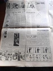 Cumhuriyet Gazetesi - 19 Nisan 1960 - Dün kurulan meclis tahkikat encümeni işe başlarken üç yasak kararı verdi - partilerin kongreleri toplantıları bütün siyasi faaliyetleri yeni teşkilat kurmaları yasak - CHP memur meclis tahkikat encümeni azaları fotoğraf - Necmettin Önder - Osman Kavuncu - Kemal Biberoğlu - İzmir CHP İl Başkanı Lebit Yurdoğlu'nun duruşması - Ürdün Kralı Hüseyin İstanbuldan ayrıldı - savcılık eliyle aldığımız tekzip rica ederim müzemizde çalınan sahtesi ile değiştirilen tarihi eşya yoktur - Evlerden Biri yazan Orhan Kemal Yazı Dizisi - Bolşoy Balesi bugün İstanbul'a geliyor - Belediye sarayı mefruşatı için 1 milyon liralık tahsisat ayrılıyor - Hasbihal Yazan Burhan Felek - babam Abdülhamit yazan Ayşe Osmanoğlu Güven yayınevinde çıktı -İstanbul üniversitesi'nde diploma suistimali raporu tamamlanıyor - Sodom ve Gomore şehirlerini bulmak için araştırmalar devam ediyor - Mel Ferrer Ve Audrey Hepburn çifti İsviçre'de yerleşiyor -   Genç Milli Takım Doğu Almanya'yı yendi