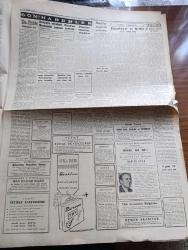 Cumhuriyet Gazetesi - 30 Temmuz 1959 - yaraya parmak yazan Nadir Nadi Başmakale - Dört Gazeteci Ahmet Emin Yalman Selami Akpınar Naim Tirali ve kervan dergisi sahibi Azmi Özcan Dün Hapse Mahkum Edildi - İsmet İnönü'nün Dokunulmazlığı - Çocuk Felci Vakaları Artıyor - Abdülhamid'e Yapılan Suikast Yazan Emin Ali Şavlı Yazı Dizisi - Hollywood'dan Stüdyo Temsilcisi Oscar Lax Geldi - Londra Festivalinde Üniversitelerimiz Başarı Kazandılar - İnce Mehmet yazan Yaşar Kemal Yazı Dizisi -  Uluç Ali Yazan Halikarnas Balıkçısı Yazı Dizisi - Ruhi Bahisler Yazan Doktor Halis Özgü - Ankara İstanbul Radyosu Programı - Kitap Gazete Ve Benzerlerinin İthali Serbest - Kızıllar Laos'a Girdiler -  Ali Sami Yen'i Hürmetle Anıyoruz - Fenerbahçe Beşiktaş Ve Adalet Sezonu Açıyorlar - Karagümrük Dün Yeni Sezonu Açtı - Fenerbahçe Tarafından Satışa Çıkarılan Kaleci Şükrü Ersoy - Milli Güreşçimiz Hamit Kaplan'a Profesyonellik Teklif Edildi - Balkan Oyunları Gelecek Yıl Türkiye'de Yapılacak - Harem Deniz Kulübü