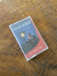 IŞIKLAR SÖNMESİN (ORIGINAL MOTION PICTURE SOUNDTRACK) - MAZLUM ÇİMEN - KASET (JELATİNİNDE)