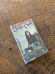 ÖZLEM ÖZDİL - YÜRÜ BE HAYDAR - KASET