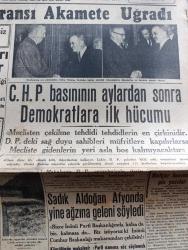 Cumhuriyet Gazetesi - 16 Aralık 1947 - Bu kaçıncı fiyasko yazan Nadir Nadi Başmakale - Londra Konferansı akamete uğradı - işin içyüzü Sovyet Rusya işgal ettiği memleketleri boşaltmak istemiyor - CHP basınının aylardan sonra demokratlara ilk hücumu - Molotov Marshall ve Bevin'in elini sıkıyor fotoğraf - Vali Lütfi Kırdar sıkıyönetim kalkınca asayişini bozmaması için kaymakamlara direktifler verdi - Emniyet Müdürü İsmail Hakkı Baykal - Londra'dan dönen rektör Tevfik Taylan ve Sıddık Sami Onar'ın anlattıkları - Sadık Aldoğan Afyon'da yine ağzına geleni söyledi - Filistin'de İngilizler dün gece Yahudi bölgelerinden çekilmeye başladılar - Devlet tiyatro ve operasına düşen üç vazife yazan Refik Ahmet Sevengil - Dağlar Delinirken yazan Rikkat Asım Köknar yazı dizisi - Safiye Ayla Mualla Gökçay Hamiyet Yüceses Yarın akşam Pangaltı İnci sinemasında  - Lassi'nin Yavrusu Saray Sinemasında - kalbim senin için çarpıyor filmi Yıldız sinemasında -Fenerbahçe Galatasaray maçı biletleri çıktı
