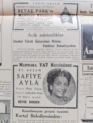 Cumhuriyet Gazetesi - 22 Ağustos 1947 - alışmadığımız şeyler yazan Nadir Nadi Başmakale - Halk Partisi grubunun içtimai ehemmiyetle bekleniyor - Akdeniz Devletleri arasında işbirliği - CHP'nin demokratlar eline geçen tamimi - demokratları sinirlendiren bir başka tamim - İngiliz Mısır ihtilafı - tarım Bakanı Faik kurtoğlu'nun yeni beyanatı - Ankara'da kurulan motor fabrikası - İngiliz leander kruvazörü İzmir'de fotoğraf - İzmir fuarını iki gecede 75.000 kişi gezdi fotoğraf - Kuleli ve Maltepe Askeri liselerinin İstanbul'a nakli başladı - Tekel Genel Müdürü Hüsnü Kortel - Yabancı kadın yazan Ahmet Hidayet Reel yazı dizisi - haklarında yeniden dava açılan İzmir gazeteleri Yeni Asır ve demokrat İzmir - bir tüccarın itirafı yazan Burhan Felek - Denizli Valisi Hüdai karataban vefat etti - İstanbul At Yarışı yedinci hafta koşullarının tahminleri yazan Reşat Kuran - küçük hikaye yalan çeviren Cevat Tevfik Enson - Safiye Ayla bu akşam Marmara yat kulübünde -Hamiyet Yüceses Büyükdere Beyazparkta