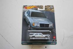 HOT WHEELS Premium Mercedes-Benz 500 E    SIFIR URUN (ANTIK ODA C1