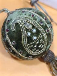 P101----SERAMİK VE TAŞLI KUMAŞ KAPLAMA TAVAN SÜSÜ TOP