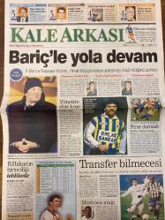 YENİ YÜZYIL KALE ARKASI GAZETESİ DOĞUM GÜNÜ HEDİYESİ - 24 MART 1998 - Hıncal Uluç - Sadık Deda - Altan Tanrıkulu - Aydoğan Tuğcuz - Refik Durbaş - İbrahim Sarı - Erdal Bilalal - Ömer Yümlü - Kaan Kural - Haydar Tamsan - Ersin Karaca - Cevat Kol - Murat Demirbaş - Cem Akyüz - Tolga Ovalı - Volkan Öztürkel - Ahmet Çakır - Aykut Güçlü - Yusuf Kaan - Bilgin Gökberk - Aziz Yıldırım - Otto Bariç - B.Hakan - Mustafa - Okocha - Moshoe - Recep-Ali - Eren - Amocah - Cihat - Nihat - Erdoğan Tuncer - Mehmet - Terim - Toshack - Sergen - Fatih Terim - Carlos McRae - Sinan - Faruk - Buhari - Ertuğrul - M.Ali - Engin - Dursun  Ürküten gerçek - Beykoz Kasrı çürüyor - Sadabad Projesi devam ediyor - Spor Giyim Fuarı açıldı - Her cumartesi eylem - Sokak aralarında mantar gibi biten birahaneler - Eylemler sürecek - Okmeydanı Gazi Mahallesi olmasın - Gasp edilen saray - Mezarlık’ta neler oluyor - Gazi Mahallesi’ne dönmesin - Depo yapılan saat kulesi - Öğrenci okula bıçakla gelir mi - Yılın kadınları şehit - İdil Koleksiyon