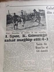 Cumhuriyet Gazetesi - 24 Nisan 1960 - kişiyi nasıl bilirsin yazan Nadir Nadi Başmakale - İsmet İnönü'nün 23 Nisan için gençlere Hitabesi Fotoğraf - cumhurbaşkanı Celal Bayar Dün çocukları kabul ediyor fotoğraf - 23 Nisan bütün yurtta heyecanla kutlandı - üniversiteliler Dün Atatürk'ün gençliğe hitabesini dağıttılar - Gebze'de yapılan 23 Nisan merasimi fotoğraf - Petrol zaferisinin temeli Dün İzmit'te Başbakan Adnan Menderes'in katılımıyla atıldı fotoğraf - Mazlum Kayalar'ın eşi Melahat Kayalar Dün İsmet İnönü'ye bağlılık telgrafı çekti - Kore seçimleri yenilenecek - Kıbrıs'ta EOKA mensupları yine faaliyete geçti - Evlerden Biri yazan Orhan Kemal Yazı Dizisi - Amerika'da tiyatro yazan Muhsin Ertuğrul - Devlet Tiyatrosu şan sinemasında Arzu tramvayı - Tosca rolü ile Opera sahnesine ilk defa çıkarak başarı kazanan soprano  Meral Menderes fotoğraf - Kleopatra meselesi devam ediyor -  tevhit bilge tiyatrosu - haftanın şakaları yazan Burhan Felek - Galatasaray Karşıyaka'yı 5-0 yendi