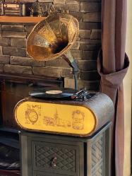 Vintage Gramofon – El Yapımı, bütün plakları çalar & Bluetooth