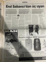 EKONOMİ GAZETESİ DOĞUM GÜNÜ HEDİYESİ - 14 NİSAN 1998 -Özdemir Sabancı - Demir Sabancı - Necati Doğru - Erol Sabancı - Senem Erdil - Nezih Erdem - Okan Müderrisoğlu - Ali Rıza Kardüz - Hz. İsa - Zülfü Livaneli - Cem Yılmaz - Helen Hunt - Greg Kinnear - Leonardo DiCaprio - Kate Winslet - Jack Nicholson - Sharon Stone - Dustin Hoffman - Samuel L. Jackson - Robin Shou - Talisa Soto - James Remar - Sandra Hess - Brian Thompson - Cem Özer - Demet Akbağ - Yılmaz Erdoğan - Sadri Alışık - Sevinç Erbulak - Hümeyra - Ayşe Erbulak - Pelin Batu - Rüştü Asyalı - Cengiz Küçükayvaz - Ferhan Şensoy - Ali Poyrazoğlu - Haluk Bilginer - Selçuk Yöntem - Işıl Kasapoğlu  27 yaşındaki rekordmenin serveti yarım milyar dolar - Kıbrıslılar Kamer Bey’i niçin tükürükle kovmadılar? - Erol Sabancı’dan üç uyarı - Mührü alan Nezih Erdem 300 bin cep telefonu sattı - IMF ile gerilimsiz buluşma - İthal oto rekora koşuyor - Sadece büyük olmak yetmiyor artık hedef “dev” olmak - Öğrenciye dayağa 2 ay hapis cezası -