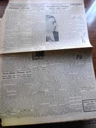 Cumhuriyet Gazetesi - 13 Şubat 1939 - büyük düello yazan Yunus Nadi Başmakale - Galatasaray Beykoz'la berabere kaldı Fotoğrafı - Fenerbahçe 14 Topkapı 0 - Beşiktaş Hilal'i 6 0 yendi - Frankist tayyarelerinin faaliyeti Valencia dün 5 defa bombardıman edildi - Japon tayyarelerinin Çin'de yaptığı tahribat 35.157 kişi öldü fotoğraf - Cumhurreisi İsmet İnönü'nün Çankaya'da yüksek devlet memurlarına verdiği çay ziyafeti fotoğraf - çukurova'yı selden kurtaracak fenni tesisat - Tarihte büyük deniz muharebeleri nakleden Abidin Daver Yazı Dizisi - Roosevelt Avrupa'ya davet edildi mi - Almanya 35 Bin tonluk bir gemiyi denize indiriyor - küçük hikaye insanlar böyledir işte yazan Cahit Sıtkı Tarancı - Drothea Wieck Yeni Bir Film Çeviriyor - Ateş çemberi filmi başrolde Henry Fonda Yarın akşam İpek sinemasında - bu akşamki radyo programı - kemanın mucidi meşhur amati ailesine ait vesikalar bulundu - Soma'da yapılan deve güreşleri - Filistin konferansları Londra'da devam ediyor - Mercedes Benz