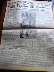 Cumhuriyet Gazetesi - 13 Şubat 1939 - büyük düello yazan Yunus Nadi Başmakale - Galatasaray Beykoz'la berabere kaldı Fotoğrafı - Fenerbahçe 14 Topkapı 0 - Beşiktaş Hilal'i 6 0 yendi - Frankist tayyarelerinin faaliyeti Valencia dün 5 defa bombardıman edildi - Japon tayyarelerinin Çin'de yaptığı tahribat 35.157 kişi öldü fotoğraf - Cumhurreisi İsmet İnönü'nün Çankaya'da yüksek devlet memurlarına verdiği çay ziyafeti fotoğraf - çukurova'yı selden kurtaracak fenni tesisat - Tarihte büyük deniz muharebeleri nakleden Abidin Daver Yazı Dizisi - Roosevelt Avrupa'ya davet edildi mi - Almanya 35 Bin tonluk bir gemiyi denize indiriyor - küçük hikaye insanlar böyledir işte yazan Cahit Sıtkı Tarancı - Drothea Wieck Yeni Bir Film Çeviriyor - Ateş çemberi filmi başrolde Henry Fonda Yarın akşam İpek sinemasında - bu akşamki radyo programı - kemanın mucidi meşhur amati ailesine ait vesikalar bulundu - Soma'da yapılan deve güreşleri - Filistin konferansları Londra'da devam ediyor - Mercedes Benz