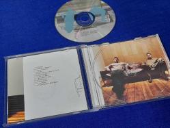 GROOVE ARMADA VERTIGO  MÜZİK CD  - İYİ / ORTA KONDİSYON