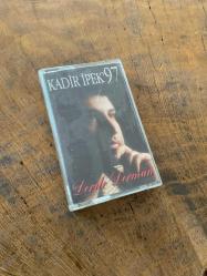 KADİR İPEK - KADİR İPEK 97 - DERDE DERMAN - KASET