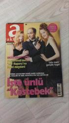 AKTÜEL  HAFTALIK HABER DERGİSİ - SAYI:345 - 28 ŞUBAT 4 MART - 1998 -   SIFIR RİSKLİ GENÇLİK HAPI – KÖSTEBEK DAVASI: KADİR SARMUSAK ÖZEL POZLARIYLA AKTÜEL’DE – “DÜNYA ÇAPINDA DEDEKTİF OLURUM” – ABD’Yİ KİM BOMBALAYACAK – HOCAEFENDİ’DEN MİT RAPORU’NA MEYDAN OKUMA – VATİKAN-ÜLKÜCÜ İLİŞKİSİ – BEYAZ’IN BEYAZI VAR – MAZERETİM VAR: KOMPLEKSLİYİM – SÜNNET KURBANI – TOPMODEL WARIS DIRIE’NİN İSYANI – GÖRÜŞ GÜNÜ CİNAYETİ – CELLADININ EVİNDE BAŞKAN – DANS EDEREK ÇIKIN – DİKTATÖRÜN GODZILLA FİLMİ – STAR SOSLU DİYETLER – ONU HERKES ÖPER – SOĞUK KALPLER GEÇİDİ – SARAYIN AYNALARI: ABDULLAH FRERES FOTOĞRAFLARI – YİTİK EZGİ AVCILARI: SARBAND – KURŞUNSUZ ZEPPELIN SEMALARIMIZDA – LED ZEPPELIN İKİ KONSER İÇİN GELİYOR -  FETHULLAH GÜLEN – ALAEDDİN KAYA – KADİR SARMUSAK – WARIS DIRIE – EMRE (GÖRÜŞ GÜNÜ CİNAYETİ) – DR. SEFEROV – ASHLEY JUDD – ANG LEE – ROBERT PLANT – JIMMY PAGE – SALİH MEMECAN – MAHIR KAYNAK – AHMET TURAN ALKAN – CAN DÜNDAR – SAHİN ARTAN – MANSUR FOROUTAN -  122 SAYFA