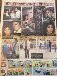 HÜRRİYET KELEBEK GAZETESİ DOĞUM GÜNÜ GAZETESİ - 9 ARALIK 1985 -Seda Sayan-Şahire Yılmaz-Ayşen AYDEMİR-Tulin TURGUT-Yayla-Yılmaz Zafer-Nevhat Çehre-Suna AVCI-Mehmet UN-Serdar GENC-Eser KOCACAN-Ali Poyrazoğlu-Lale Oraloğlu-Cemal Dündar-Metin Sosyal-Fikret Kol-Cüneyt Arkın  Mahkûmlar arasında-Barın ardındaki güzel-Sebzeli Piliç Fırında-Lezzetli yemekler için evvela Yayla-Postacıya zorluk…-“İri”ler köyü-Üç Kadın-Vazgeçemem-Kaybolan Gençlik-Ali Poyrazoğlu Tiyatrosu yeni salonunda-Lale Oraloğlu’ndan dört oyun-KISA…KISA…KISA…-Operalar İlhamın Aşkı-Rüyalar İçinde-Alpago Cehenneme Giden Yol