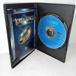 Pc oyun LOTR lord of the rings the fellowship of the ring. yüzüklerin efendisi yüzük kardeşliği. Orijinal. Kitapçık mevcut. Disk 10 üzerinden 8.5 koleksiyonluk