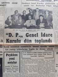 Cumhuriyet Gazetesi - 21 Eylül 1949 - sterlin düşünce Cumhuriyet Başmakale - sterlinin paramızla değeri 11, 34 iken 7,84 oldu - Üç memleket daha paralarını düşürdü - Birleşmiş Milletler Dün toplantılarına başladı - Demokrat Parti genel idare kurulu dün İstanbul'da yaptığı toplantı esnasında fotoğraf - balkanlarda Sovyet oyunu - Moskova tito'ya karşı bulgarlarla arnavutları kışkırtıyor - İstanbul'da lağvedilen ve kurulan mektepler - Alman kabinesi kuruldu - seçim cetvelleri asıldı fotoğraf - Ordu vapuru yalnız 76 hacı ile hareket etti - Beyoğlu istiklal'de Ar sineması önünde cinayet - ya Zafer ya ölüm filmi Alemdar ve milli sinemada -  Tana Casuslar perisi filmi şark sinemasında - Turgut Reis yazan Halikarnas Balıkçısı - Hindistan'da Gandhi Günü - İzmir fuarı kapandı - Pompei'nin son günleri mi yazan Burhan Felek - yeni vergi kanunları yazan Aziz Tahsin Balkanlı Yazı Dizisi - Aspro ağrı kesici - Üsküdar Kız koleji -Zehra bilir Mustafa Çağlar İsmail Dümbüllü Yenikapı M. Çakır Gazinosunda