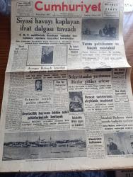 Cumhuriyet Gazetesi - 2 Temmuz 1949 -  İleri Bir Adım yazan Nadir Nadi Başmakale - siyasi havayı kaplayan ifrat dalgası tavsadı - tarım politikamız ve küçük müstahsil - Marshall yardımı gereğince memleketimize gönderilen son sistem traktörler fotoğraf - Bulgaristan'dan yurdumuza ilticalar gittikçe artıyor - İçişleri Bakanı Emin Erişirgil'in demeci - Asya işçi Federasyonu kurulacak Türkiye'de iştirak edecek -Sabahattin Ali'nin eşyası ve kemikleri fotoğraf - Denizcilik Bayramı münasebeti ile Dün moda koyunda yapılan yarışlardan biri görünüş - İstanbul radyosu Ekim ayında faaliyete geçiyor fotoğraf - demokrasi cilveleri A. Adnan Adıvar Yazı Dizisi - Şehir Tiyatrosu sanatkarlarından Hüseyin Kemal jübilesi bu akşam - atom bombasını atan uçak müzeye konacak - General Ali Fuat Cebesoy Fransa'dan dönüyor - hava rekabeti yazan Burhan Felek - Perihan Altındağ Sözeri'nin seni coşkun suların plağı sahibinin sesinde - Müzeyyen Senar Işıl  beyaz parkta - Mualla ışık Heybeliada  iskele gazinosunda
