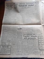 Cumhuriyet Gazetesi - 2 Temmuz 1949 -  İleri Bir Adım yazan Nadir Nadi Başmakale - siyasi havayı kaplayan ifrat dalgası tavsadı - tarım politikamız ve küçük müstahsil - Marshall yardımı gereğince memleketimize gönderilen son sistem traktörler fotoğraf - Bulgaristan'dan yurdumuza ilticalar gittikçe artıyor - İçişleri Bakanı Emin Erişirgil'in demeci - Asya işçi Federasyonu kurulacak Türkiye'de iştirak edecek -Sabahattin Ali'nin eşyası ve kemikleri fotoğraf - Denizcilik Bayramı münasebeti ile Dün moda koyunda yapılan yarışlardan biri görünüş - İstanbul radyosu Ekim ayında faaliyete geçiyor fotoğraf - demokrasi cilveleri A. Adnan Adıvar Yazı Dizisi - Şehir Tiyatrosu sanatkarlarından Hüseyin Kemal jübilesi bu akşam - atom bombasını atan uçak müzeye konacak - General Ali Fuat Cebesoy Fransa'dan dönüyor - hava rekabeti yazan Burhan Felek - Perihan Altındağ Sözeri'nin seni coşkun suların plağı sahibinin sesinde - Müzeyyen Senar Işıl  beyaz parkta - Mualla ışık Heybeliada  iskele gazinosunda