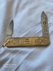 ÇAKI SÜRMENE ÇOK ŞIK VE KALİTELİ.GOLD PİRİNÇ GÖVDE.ÖZEL ÇELİK BIÇAKLAR ( KULLANILMAMIŞ) 160