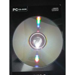 Pc oyun Red Alert 2 Command conquer. 2 Disk. Diskler 10 üzerinden 9.9 tertemiz Orijinal, koleksiyonluk