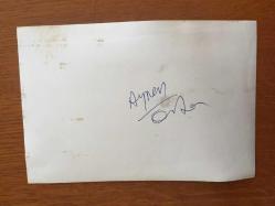 VEHBİ KOÇ'UN ORİJİNAL FOTOĞRAFI - 18 x 12 cm EBADINDA - VEHBİ KOÇ BİR TOPLANTIDA KONUŞAN KATILIMCIYI DİNLERKEN ÇEKİLMİŞ BİR KARE