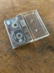 NİRAN ÜNSAL - ŞARKILARA TUTUNDUM - KASET