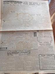 Cumhuriyet Gazetesi - 23 Şubat 1943 - Saraçoğlu konuşurken Cumhuriyet Başmakale - Başvekil Şükrü Saraçoğlu'nun Nutku İngiltere ve Almanya'da çok samimi akislerle karşılandı - Halkevleri bayramına Şeref veren Aziz milli şefimiz İsmet İnönü fotoğraf - yeni mebus seçimi - namzet listesinin bugün ilanı muhtemel - Donetz'de büyük bir çevirme hareketi - şark cephesinde sovyetlerin küçük birlik kumandanları vazife alıyorlar fotoğraf - Atlantik ve Akdeniz'de Almanlar 103 bin tonluk 15 gemi batırdılar - Gandhi çok ağır hasta - Tunus muharebeleri Atlas dağları'nda çetin savaşlar devam ediyor - İnönü koşusu - Afrika harbinden bir fotoğraf - Türk politikası ve Hindistan'ın selameti -  Anglosaksonlar dünyasında yazan Abidin Daver yazı dizisi - Goebbels'in nutkundan bazı noktalar Yazan Emekli General H. Emir Erkilet - Varlık vergisi vermeyen Vagnat Estepan  Manol Kazakof Hireci Mehteryan Nikola Zolidis Oskıyan Günaltın demir kapı toplanma kampına sevk edilenlerden bazıları -  yeni ekmek kartları