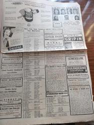 Cumhuriyet Gazetesi - 15 Ekim 1949 - Hindistan ve Amerika Cumhuriyet Başmakale - ara seçim İstanbul'da ve 11 ilde yarın yapılıyor  - Amerikalı gözüyle bizde zirai kalkınma - Marshall Planı halk müşavere heyeti üyesi Johnston köylümüzü çok uyanık buldu - Amerikalı askeri yardım heyeti başkanı Mc Bride Pozantı civarında yediği konserveden zehirlendi - Churchill'in Attlee'ye hücumları - Nihat Erim siyasi vaziyetten memnun - Zeytinburnu'nda çatışmadan dolayı gecekonduların yıkılması işi durduruldu fotoğraf - futbol maçlarında müşterek bahse müsaade edilmedi - Fenerbahçe vefa maçı - İnönü stadında Galatasaray Emniyet hakem Sulhi Garan - Galatasaray'ın tertip ettiği boks maçları - Rauf Orbay'ın namzetliği yazan Burhan Felek - Turgut Reis yazan Halikarnas balıkçısı yazı dizisi - ses opereti anafor - Hamiyet Yüceses Sadi Işılay İzzettin Ökte her akşam Taksim kristal'de - Nuriye Koç Muazzez Yanıkses Neriman İyiol Hafız Selim her akşam bebek Yalı gazinosunda - İstanbul Ankara Radyosu programı