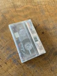 ALİHAN 2003 - YAKAMADIĞIM ANILARIM / VEFASIZ - KASET (JELATİNİNDE)