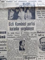 Cumhuriyet Gazetesi - 23 Temmuz 1947 - Yunanistan'da İspanya tecrübesi mi yazan Nadir Nadi Başmakale - komünist Yunan kabinesi Hudut dışında hazır - Demokrat Parti Genel merkezinde toplantılar başladı - Celal Bayar dünkü oturum açarken ve kendisini dinleyen delegeler fotoğraf - gizli komünist partisi kuranlar yargılanıyor - Doktor Şefik Hüsnü ile Türkiye sosyalist partisi kurucusu elli iki arkadaşının muhakemelerine sıkıyönetim mahkemesinde başlandı - Jack İmhalyan - Leon İlya - dost İngiliz filosunun İstanbul'da ikinci günü fotoğraf - köy enstitülerinin dayandığı esaslar yazan profesör Fındıkoğlu - yabancı kadın yazan Ahmet Hidayet Reel yazı dizisi - şımarık mahdumlar yazan Burhan Felek - kudüs'te 90 bin Yahudi göz hapsine alındı - İsmail Dümbüllü tiyatrosu ve Müzeyyen Senar Işıl bu akşam Kadıköy Süreyya'da - Galatasaray İngilizlerle maçı 6-0 kazandı - İngiliz denizcileri ile yüzme müsabakası - sadi tek tiyatrosu - Star traş bıçağı - bugünkü radyo programı - Bulmaca - Borsa