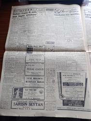Cumhuriyet Gazetesi - 3 nisan 1955 - İleri geri yazan Nadir Nadi Başmakale - Lübnan Cumhurreisi Ankara'da dün Suriye sefiri ile görüştü - verilen kabul resminde kıymetli misafirlerimiz ve Cumhurreisi Celal Bayar fotoğraf - kıbrıs'taki tedhişçileri Yunanistan kışkırtıyor - Türkiye başdelegesi Selim Sarper'in Rusya'ya cevabı fotoğraf - Suna kan konser vermek üzere geliyor fotoğraf - turistler Türkiye'ye neden gelmezler - Türkiye Fransa B milli maçı bugün oynanıyor fotoğraf  - Galatasaray'ı  yenen Fenerbahçe basketbol şampiyonu - Hacı Kurye Yazanlar Nihal Karamağaralı ve Va Nü yazı dizisi - Türk ocağı yazan Hasan Ali Yücel - Yemen Kralı Ahmet dün isyan eden subaylar tarafından devrildi - Artist Olivia De Havilland evlendi - Ping Pong Hakem Kursu - Ömer Besim'in hazırladığı kitap - kanserin sebebini meydana çıkaran çok mühim keşif - Aslan Yürekli Richard Lale sinemasında - Gina Lollobrigida'nın oynadığı sarışın şeytan 12 Nisan'da şan sinemasında -avukat Saadet kaçar 1 yıl hapse mahkum oldu