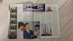AKTÜEL  HAFTALIK HABER DERGİSİ - SAYI:1 - 29 OCAK - 1998 -  ÇAKAL CARLOS MÜSLÜMAN OLDU – KENAN SEFA’NIN SERVET İMPARATORLUĞU – SÜREYYA AYHAN: “SON İKİ METRE KOŞMADIM” – 12 DEV ADAM POSTERİ: MİLLİ TAKIM SOYUNMA ODASINDAN RENKLİ KARELER – HARUN ERDENAY’IN ANTRENMAN KAYTARMALARI – MİRSAD TÜRKCAN AKTÜEL’E SOYUNDU – MEHMET AĞAR’IN BASKETBOL TUTKUSU – AYDIN ÖRS’TEN “SAKİN GÜÇ” ANALİZİ – ŞAFAK PAVEY’İN RALLİ TUTKUSU – “CIA’NIN SEKS KÖLESİ” DOSYASI – MUNGAN VE MAGDEN’E AĞIR ELEŞTİRİLER – TARİKATIN PARASI – ÇOK SEÇENEKLİ TATİL REHBERİ – “YEŞİL HAPİSTE” DOSYASI – “ŞEYTAN SOFRASINDA MELEK”: CHARLIZE THERON – AL PACINO: “AZAPTA GEREK” – KUNDERA’NIN KASLARINA DİRENİŞ – “HOŞGELDİN YARIN” – DEVRİK KRALLAR DERNEĞİ – CAZ VE HİCAZ – “ZEHRA BEBEK” DOSYASI: REFAH KURBANI –  ÇAKAL CARLOS – KENAN SEFA – SÜREYYA AYHAN – HARUN ERDENAY – MİRSAD TÜRKCAN – MEHMET AĞAR – AYDIN ÖRS – KEREM GÖNLÜM – ÖMER ONAN – KAYA PEKER – HAKAN KESEROĞLU – HİDAYET TÜRKOĞLU – ŞAFAK PAVEY – AHMET ALTAN – CHARLIZE THERON – 130 SAYFA